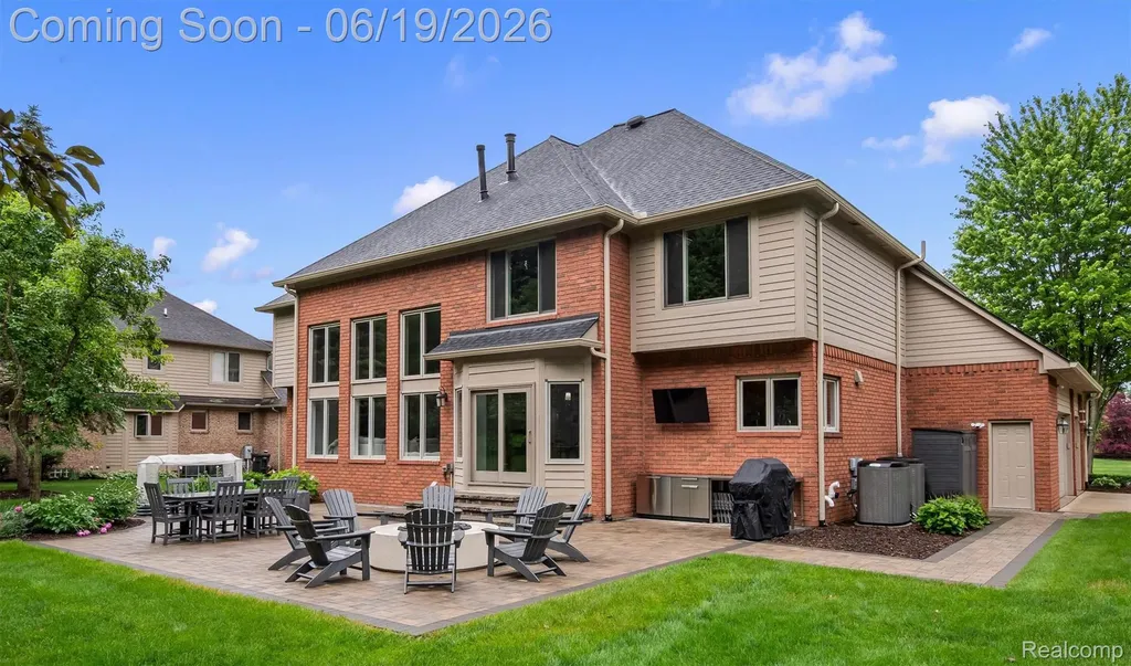 2609 Pebble Beach Drive Oakland Charter Township MI 48363