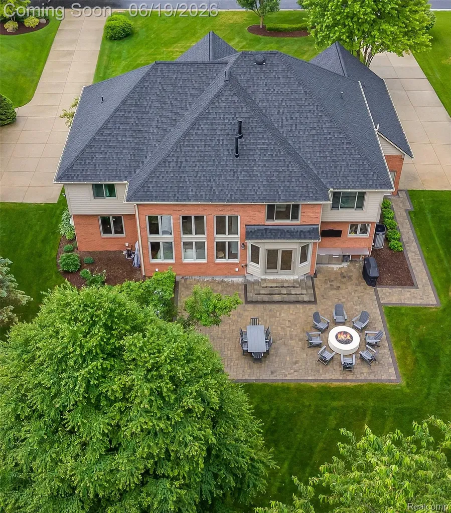 2609 Pebble Beach Drive Oakland Charter Township MI 48363
