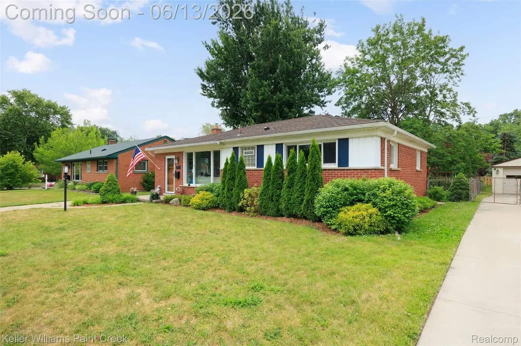 35327 Hathaway Street Livonia City MI 48150