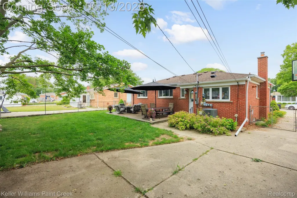 35327 Hathaway Street Livonia City MI 48150