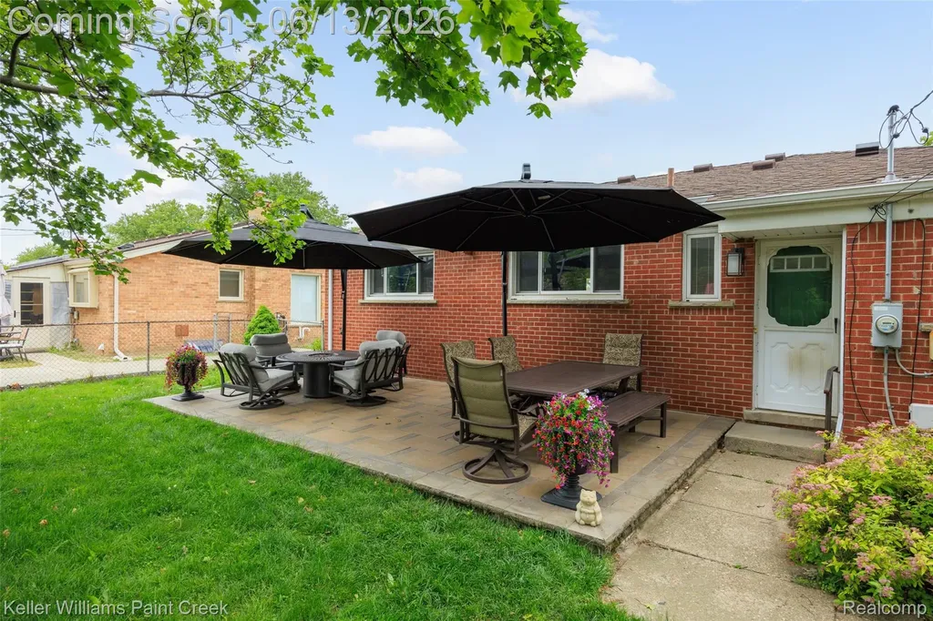 35327 Hathaway Street Livonia City MI 48150