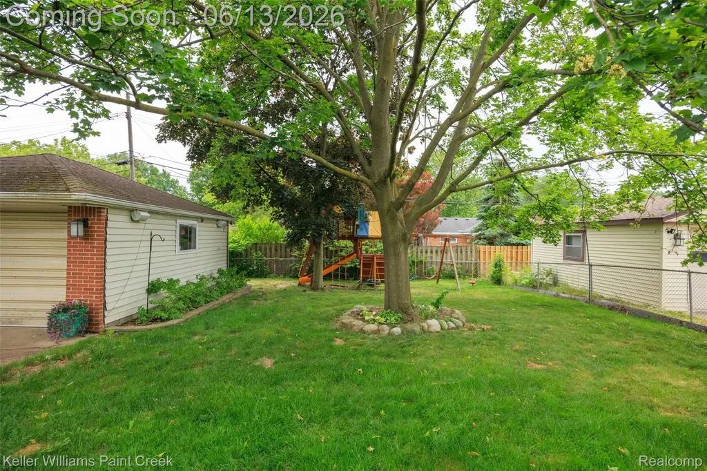 35327 Hathaway Street Livonia City MI 48150