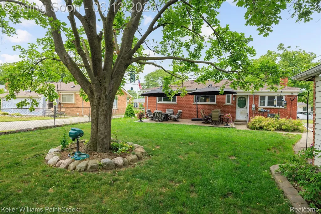 35327 Hathaway Street Livonia City MI 48150