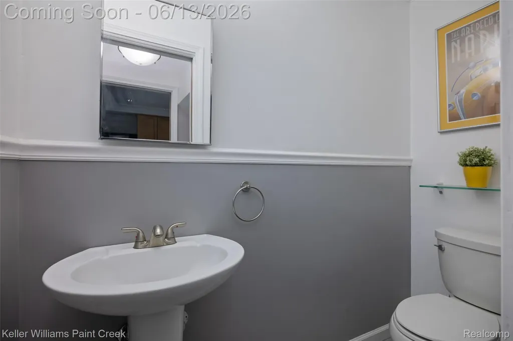 35327 Hathaway Street Livonia City MI 48150