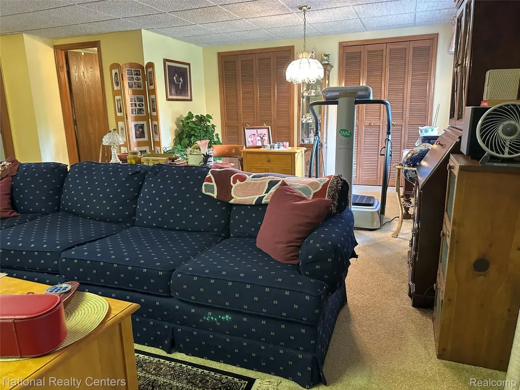 12104 Lexington Drive Green Oak Township MI 48178