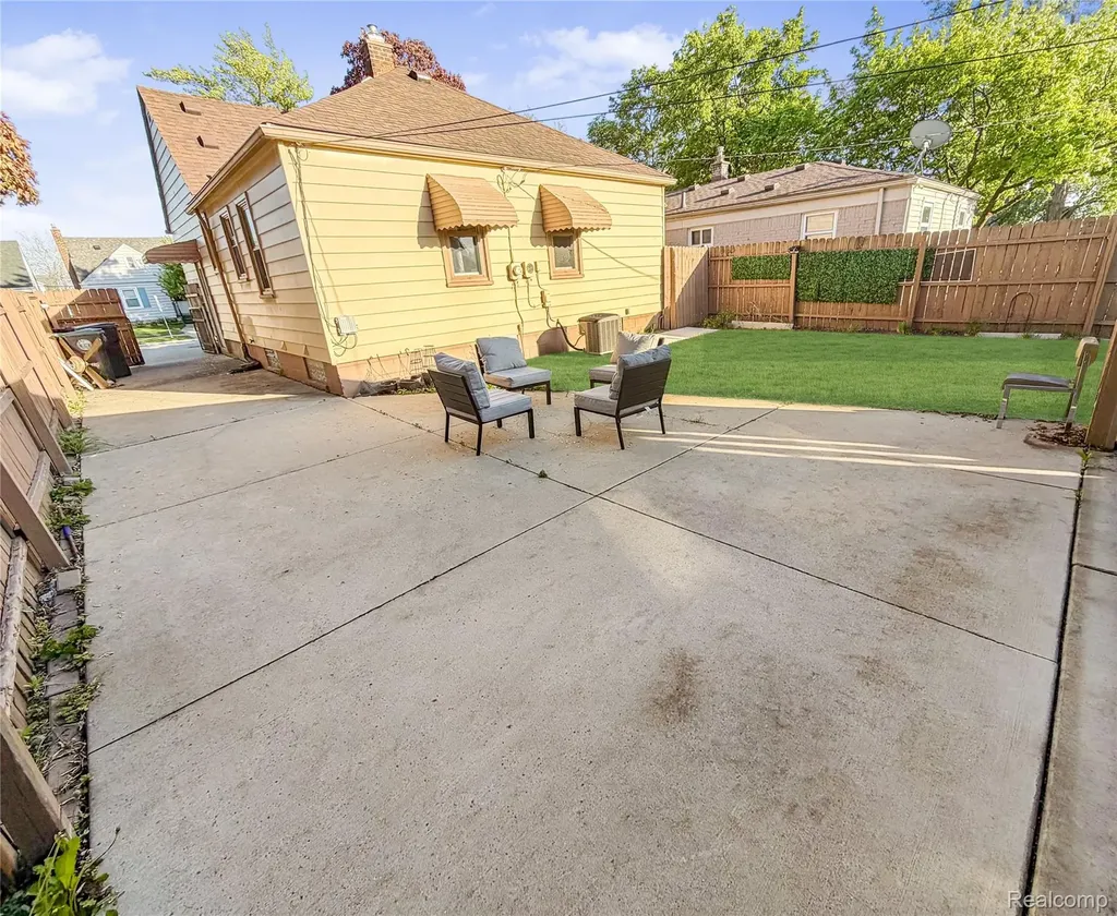18923 Hanna Street Melvindale City MI 48122