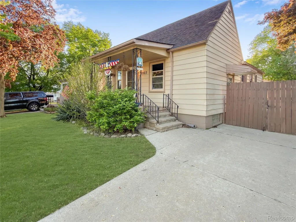 18923 Hanna Street Melvindale City MI 48122