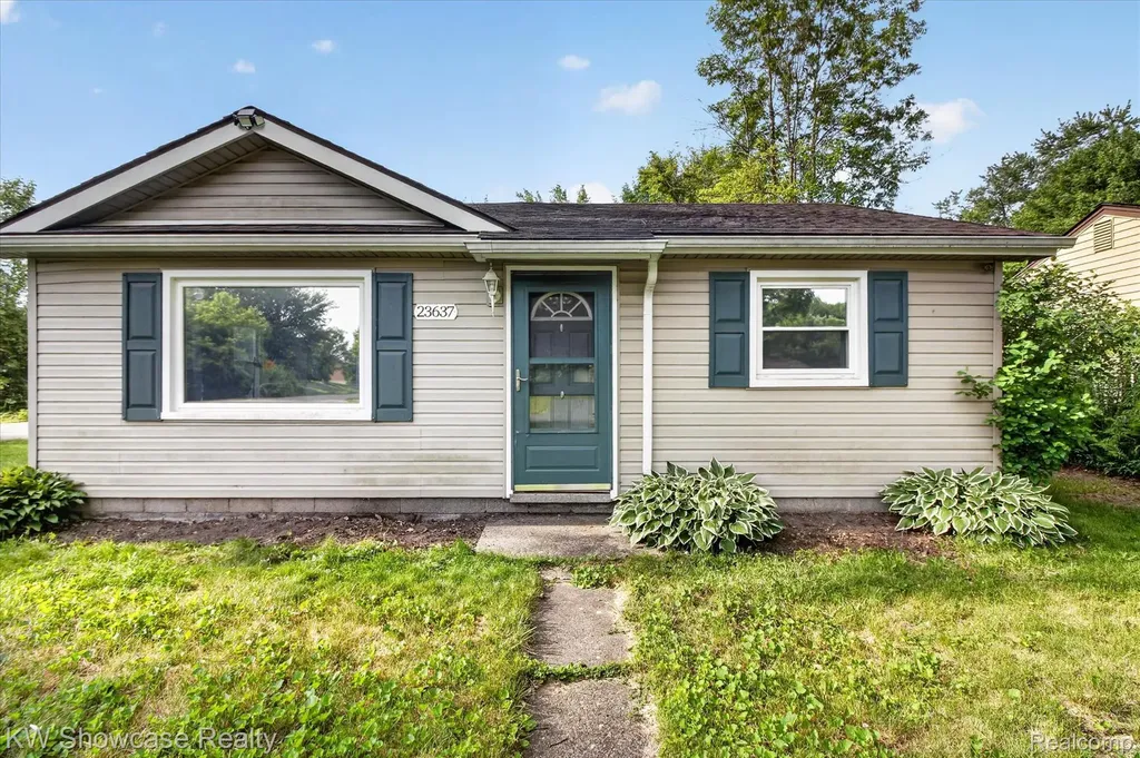 23637 Superior Road Taylor City MI 48180