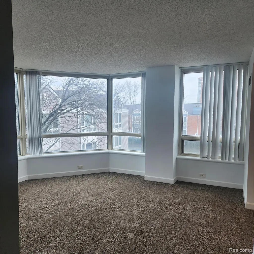 3320 Spinnaker Lane Detroit City MI 48207