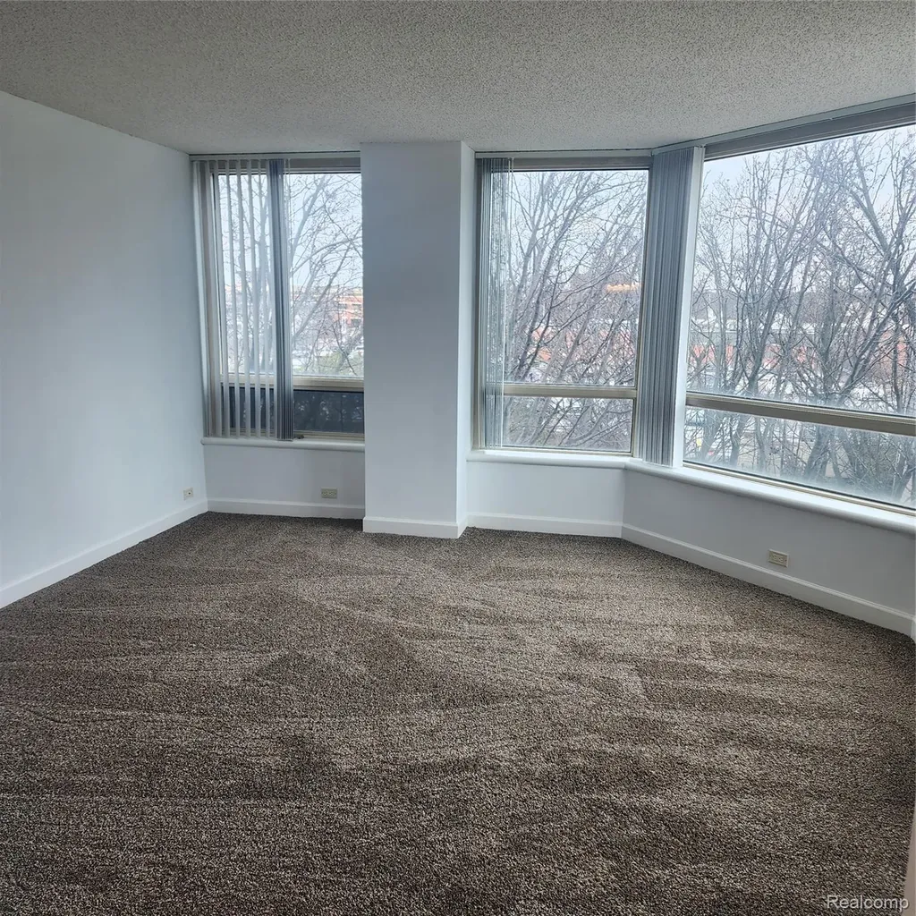 3320 Spinnaker Lane Detroit City MI 48207