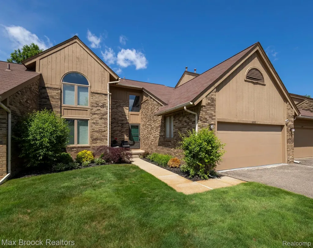 6606 Westbrooke Court West Bloomfield Charter Township MI 48322