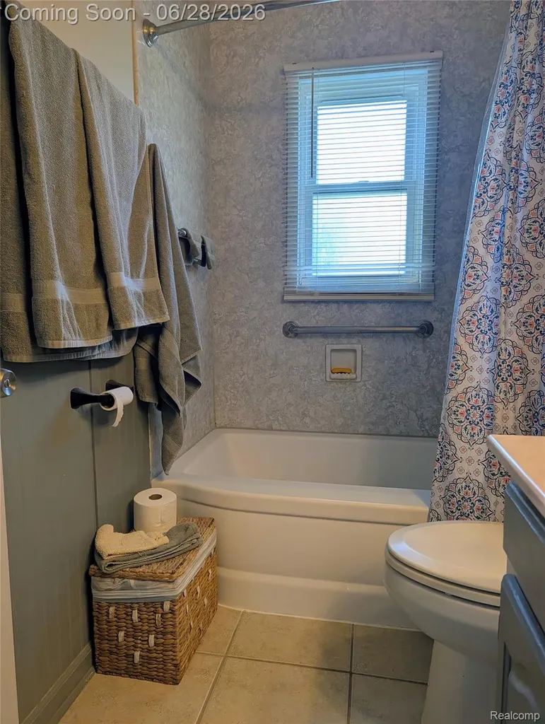 4456 E Coldwater Road Genesee Charter Township MI 48506