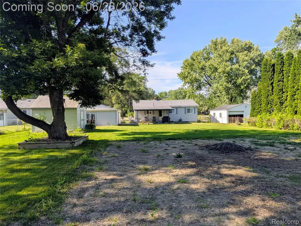 4456 E Coldwater Road Genesee Charter Township MI 48506