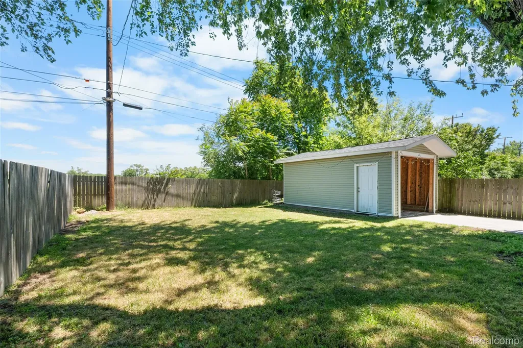 178 Lamay Avenue Ypsilanti Charter Township MI 48198