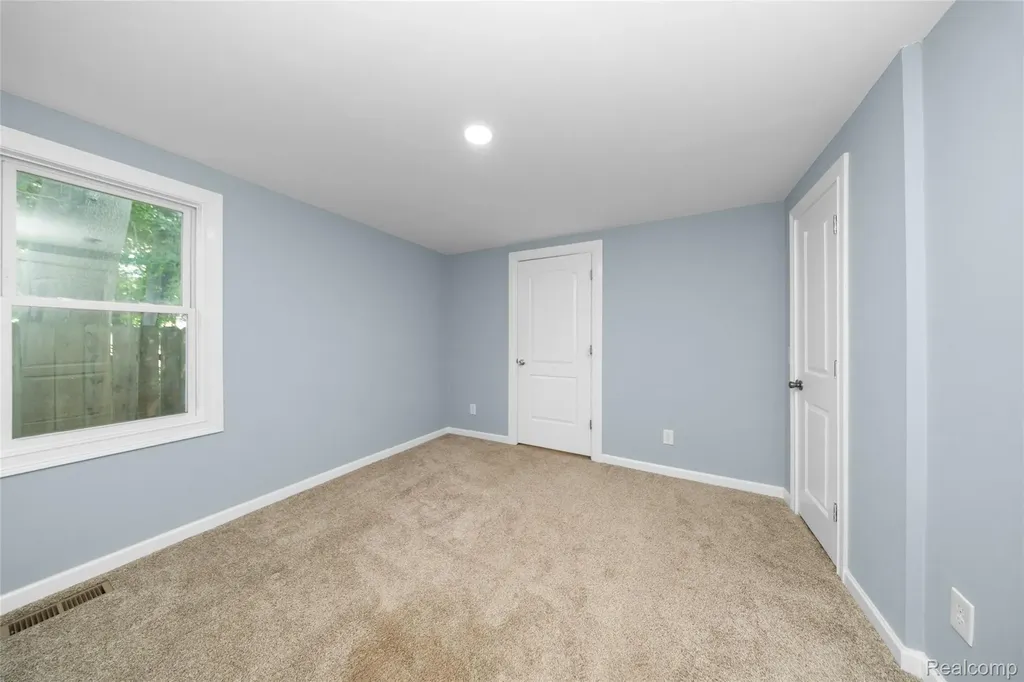 178 Lamay Avenue Ypsilanti Charter Township MI 48198
