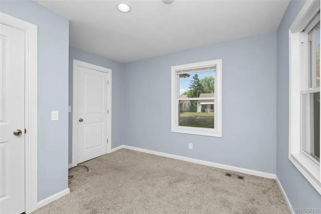 178 Lamay Avenue Ypsilanti Charter Township MI 48198