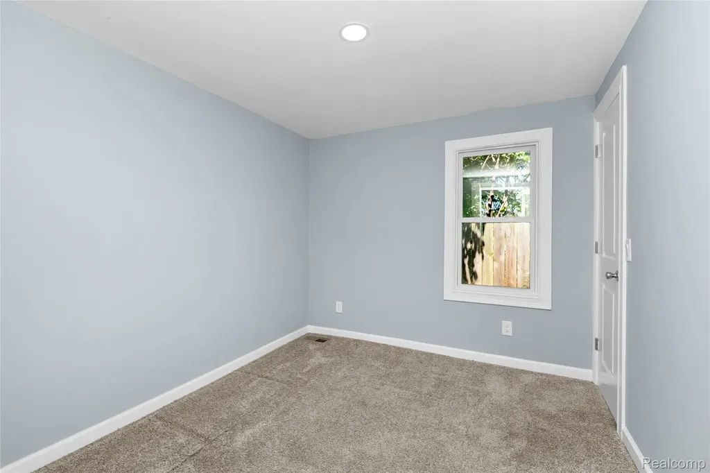 178 Lamay Avenue Ypsilanti Charter Township MI 48198