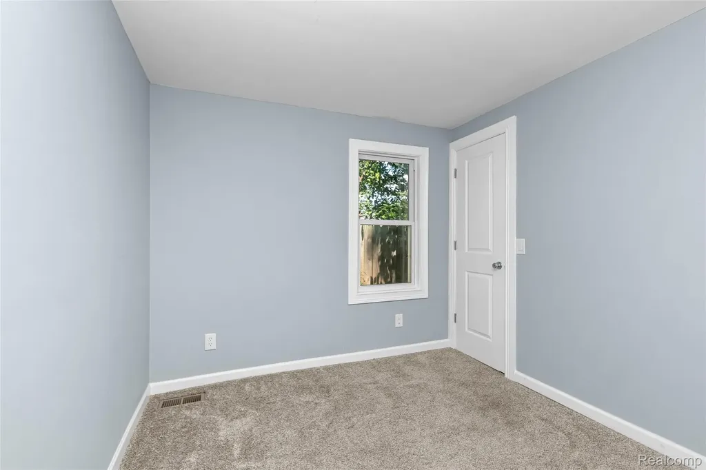 178 Lamay Avenue Ypsilanti Charter Township MI 48198