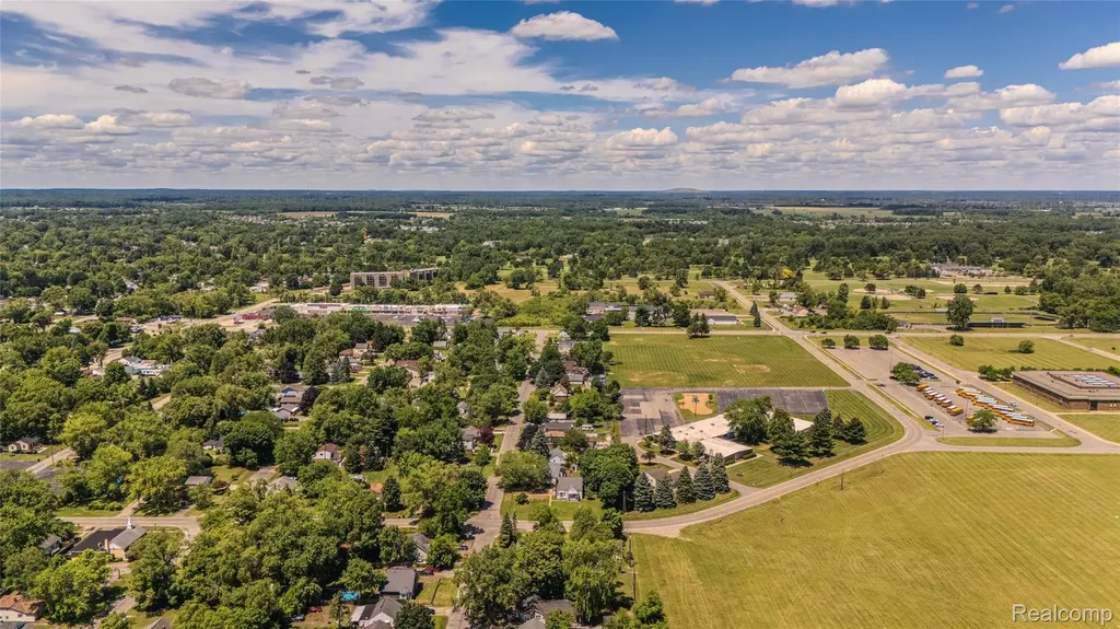 178 Lamay Avenue Ypsilanti Charter Township MI 48198