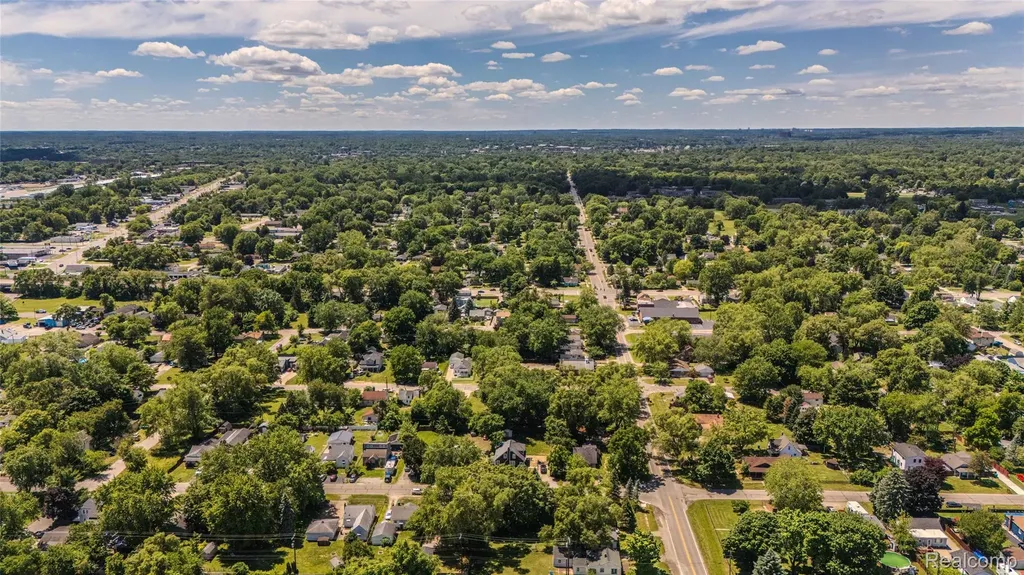 178 Lamay Avenue Ypsilanti Charter Township MI 48198