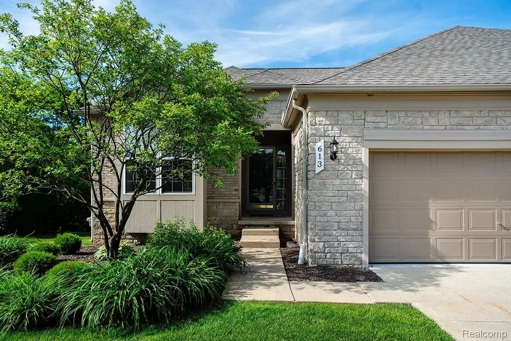 613 Zion Court Oceola Township MI 48843