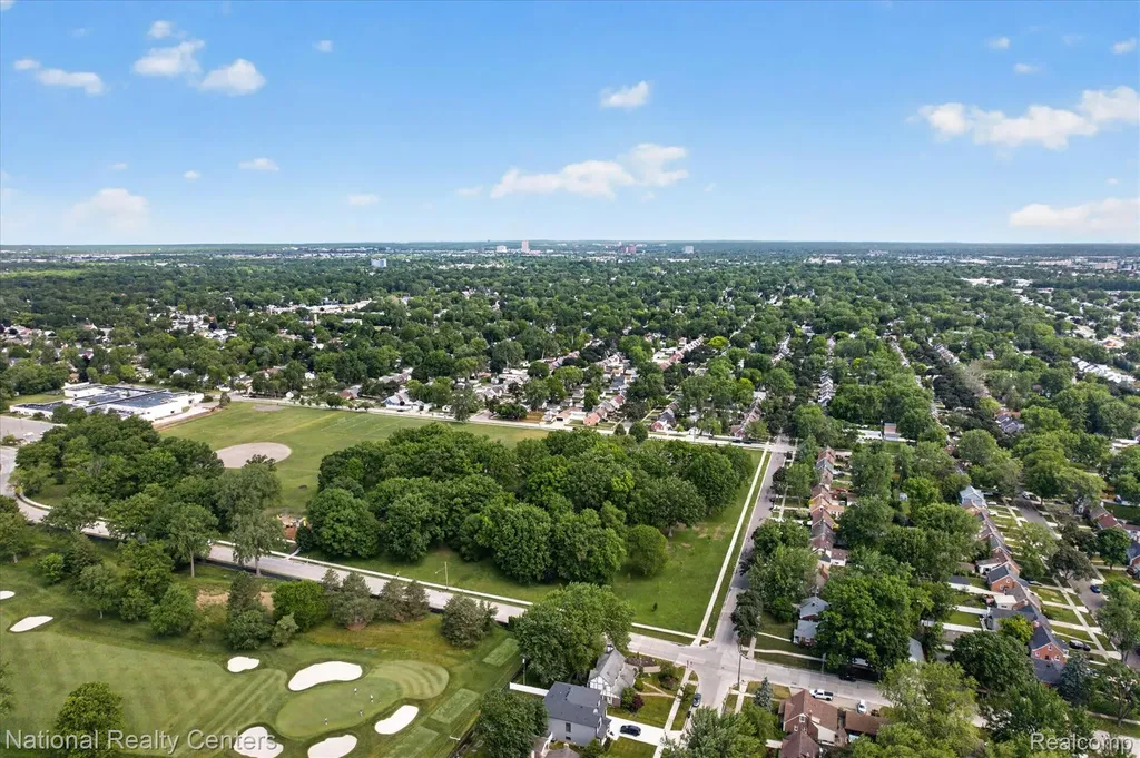 2436 N Vermont Avenue Royal Oak City MI 48073