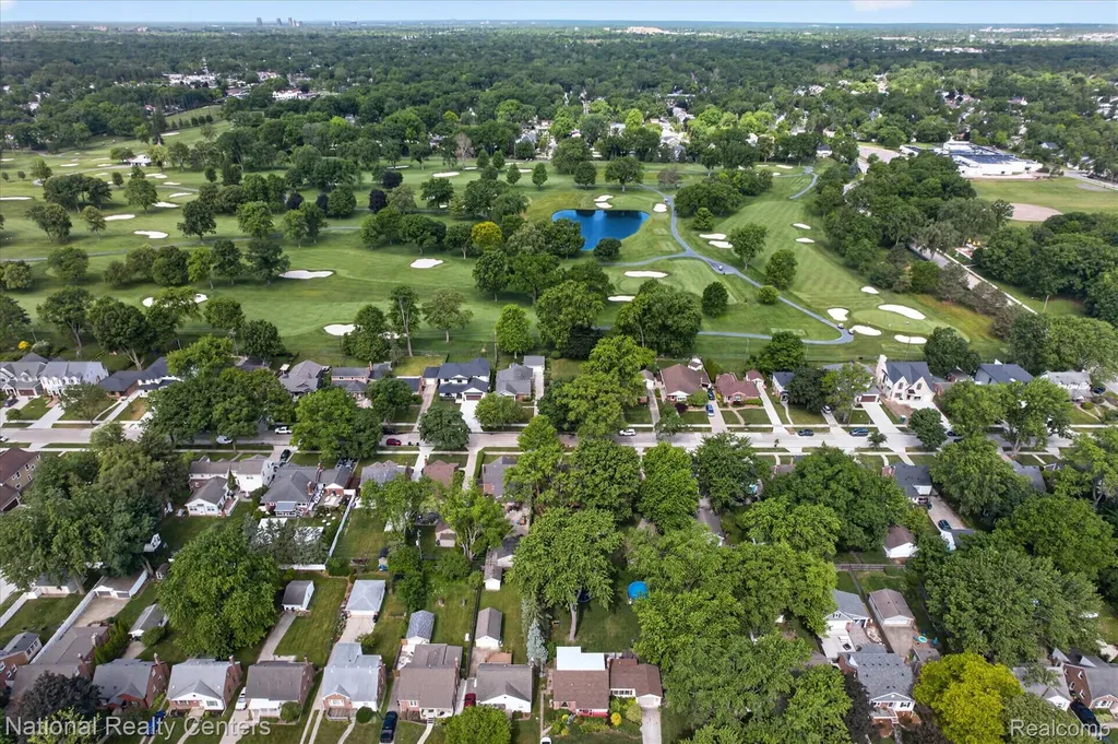 2436 N Vermont Avenue Royal Oak City MI 48073