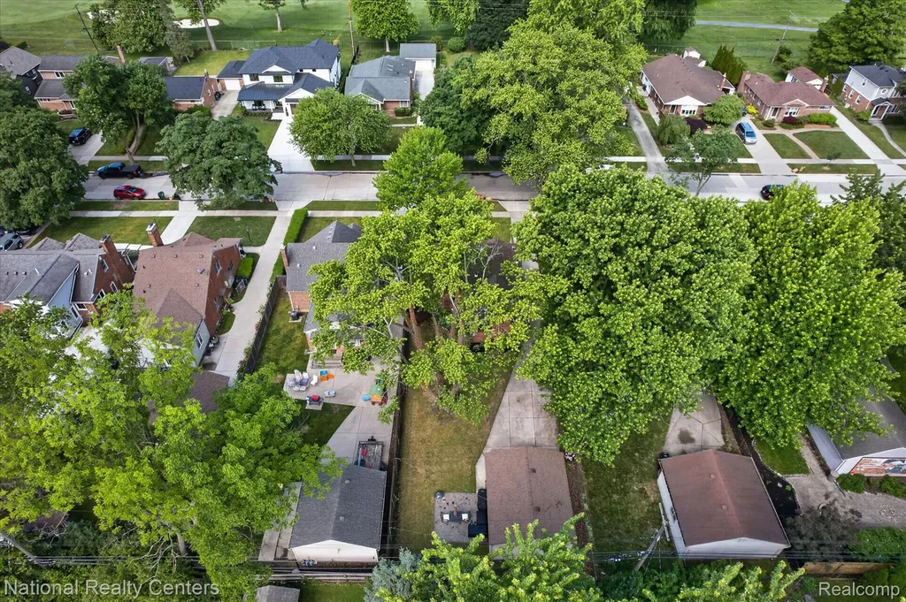 2436 N Vermont Avenue Royal Oak City MI 48073