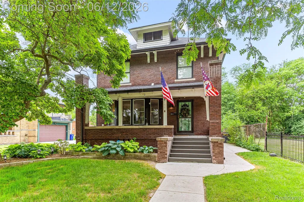 7641 La Salle Boulevard Detroit City MI 48206