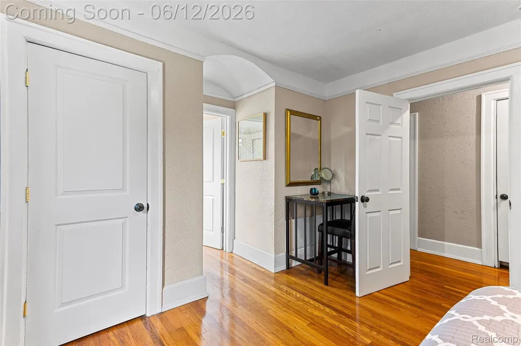 7641 La Salle Boulevard Detroit City MI 48206