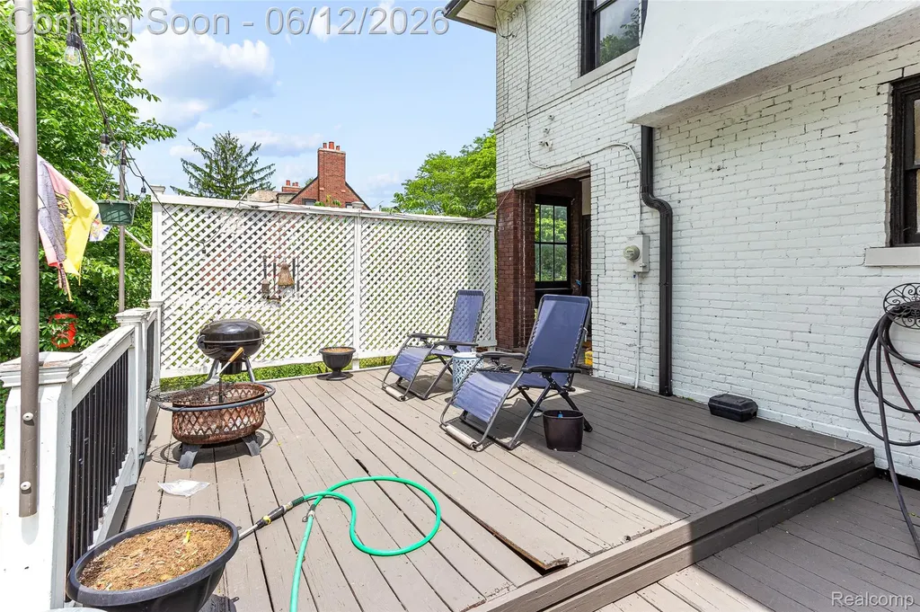 7641 La Salle Boulevard Detroit City MI 48206