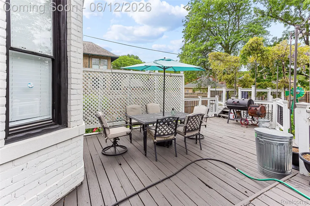 7641 La Salle Boulevard Detroit City MI 48206