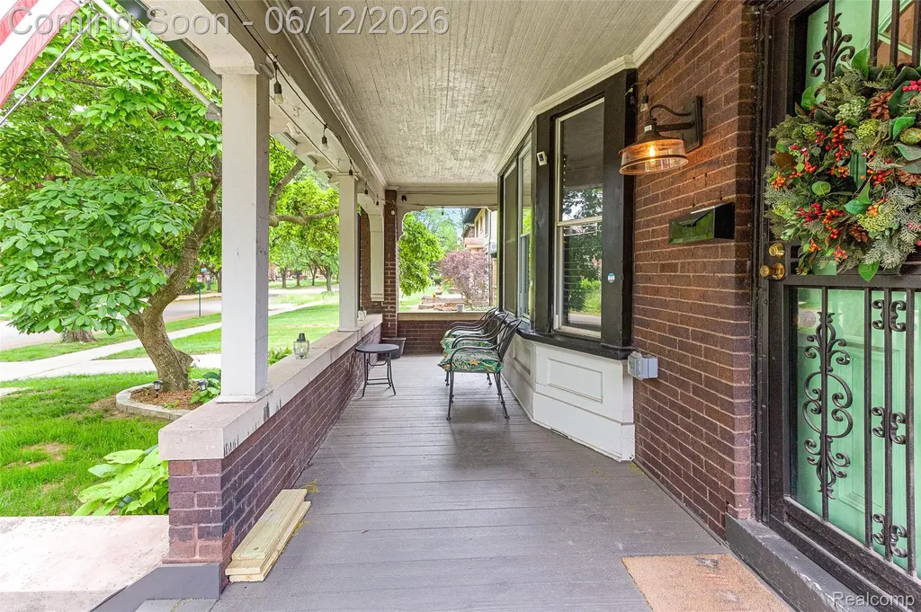 7641 La Salle Boulevard Detroit City MI 48206