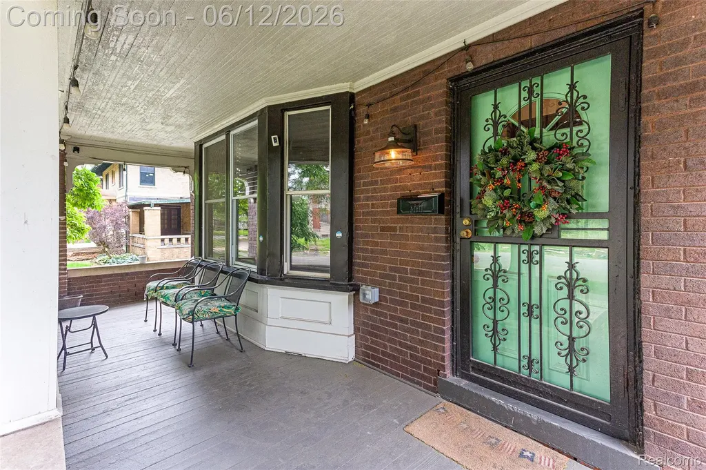 7641 La Salle Boulevard Detroit City MI 48206