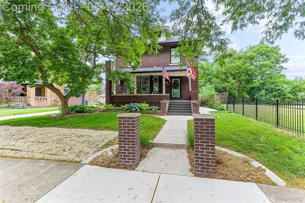 7641 La Salle Boulevard Detroit City MI 48206