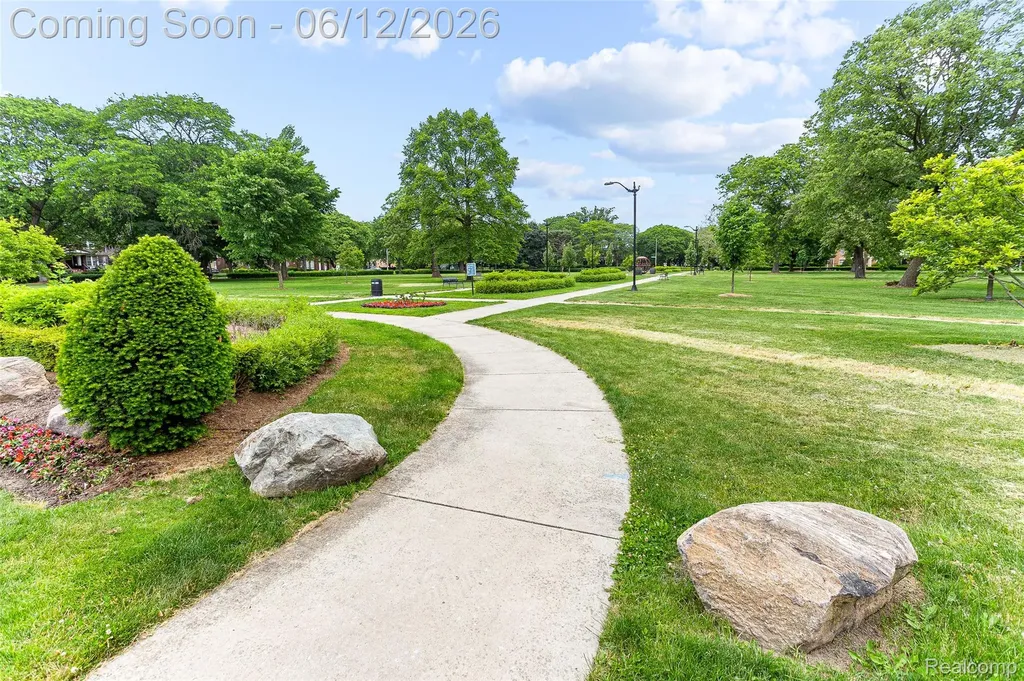 7641 La Salle Boulevard Detroit City MI 48206