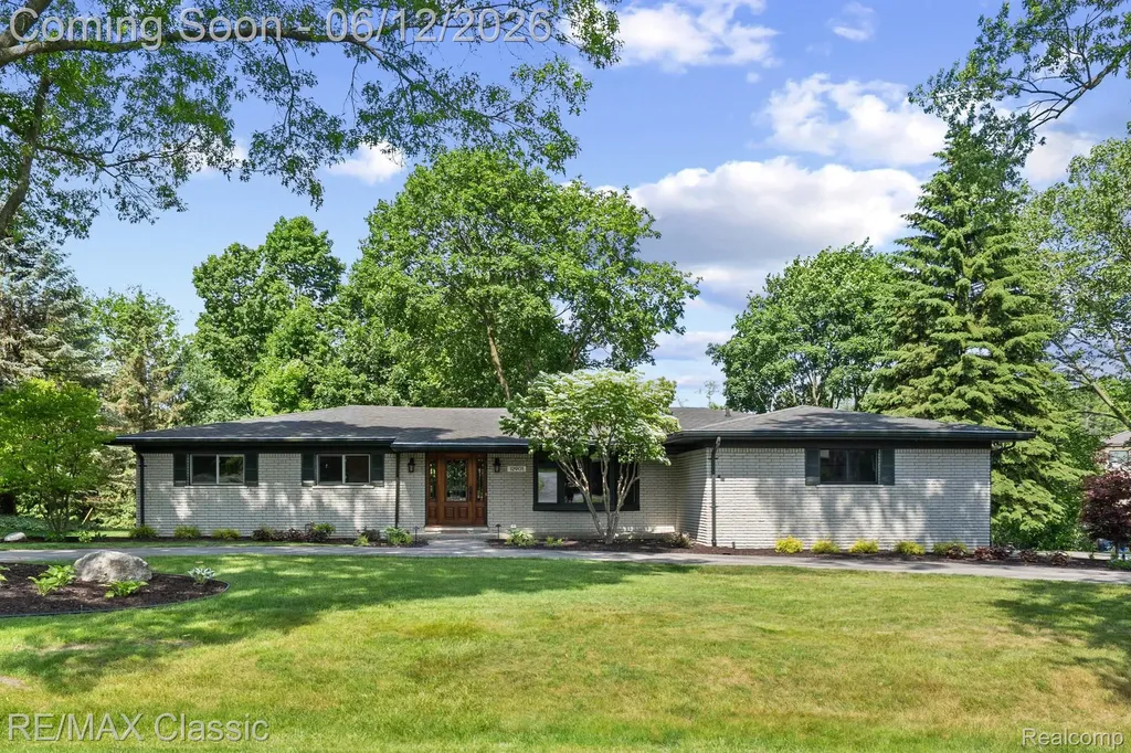 12901 Drury Lane Plymouth Charter Township MI 48170