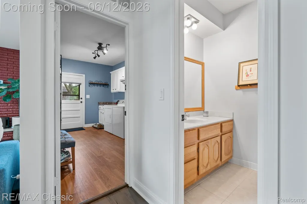 12901 Drury Lane Plymouth Charter Township MI 48170