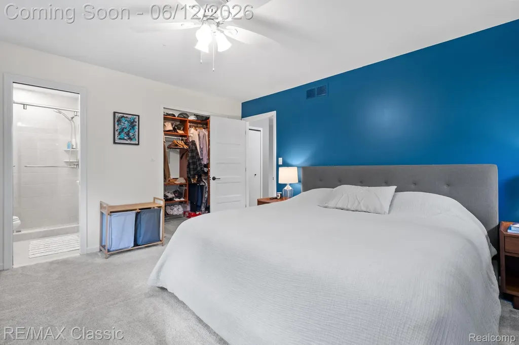 12901 Drury Lane Plymouth Charter Township MI 48170
