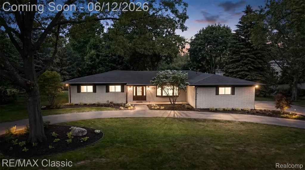 12901 Drury Lane Plymouth Charter Township MI 48170