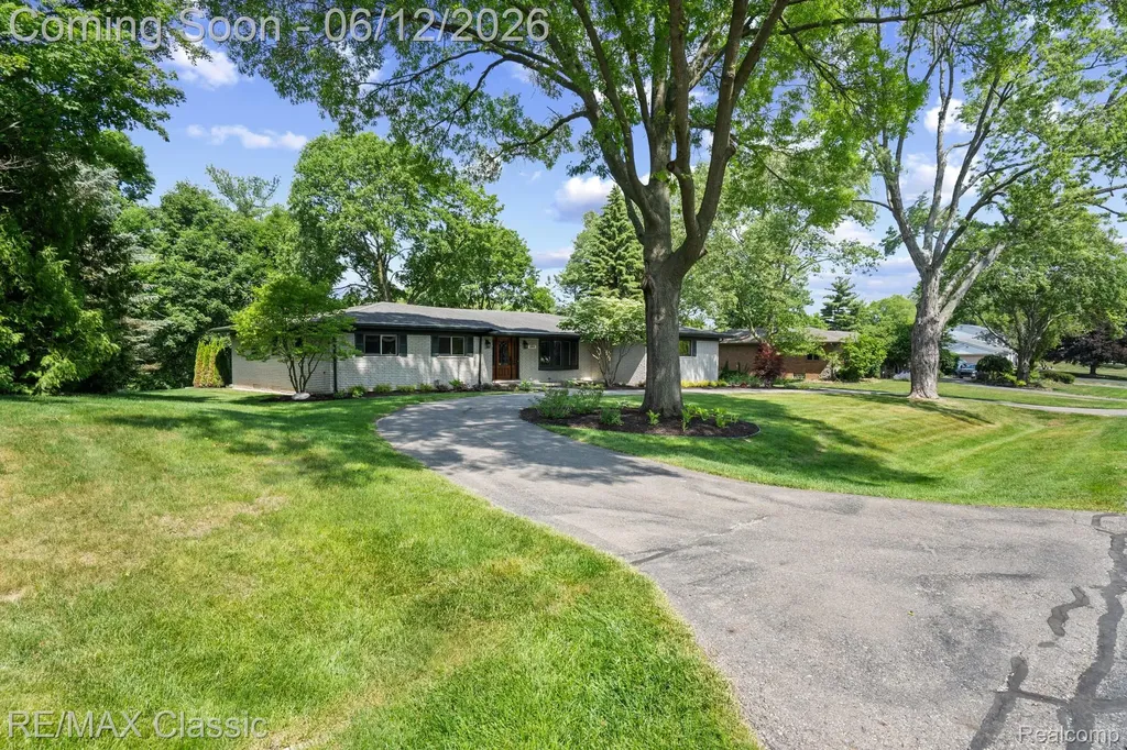 12901 Drury Lane Plymouth Charter Township MI 48170
