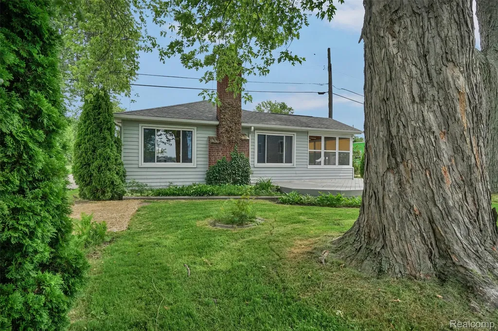 4901 Pointe Tremble Road Algonac City MI 48001