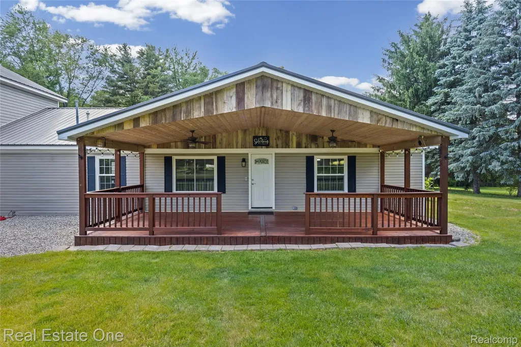 3708 Hideaway Court Brighton Township MI 48114