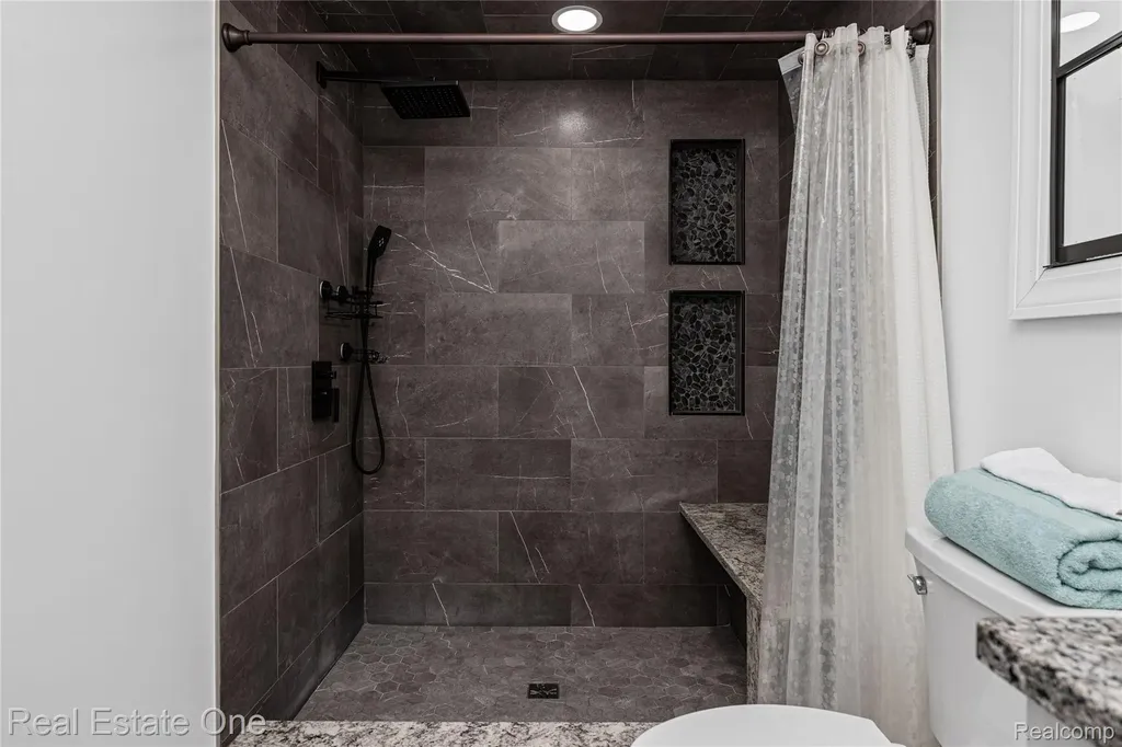 3708 Hideaway Court Brighton Township MI 48114