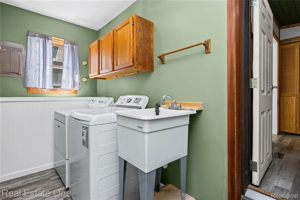 3708 Hideaway Court Brighton Township MI 48114