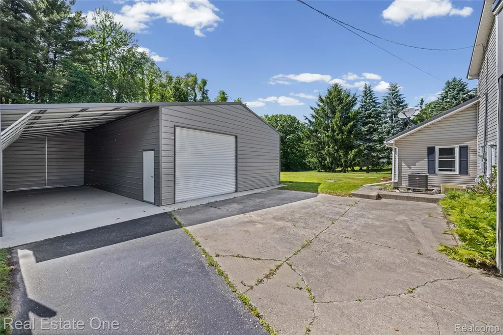3708 Hideaway Court Brighton Township MI 48114