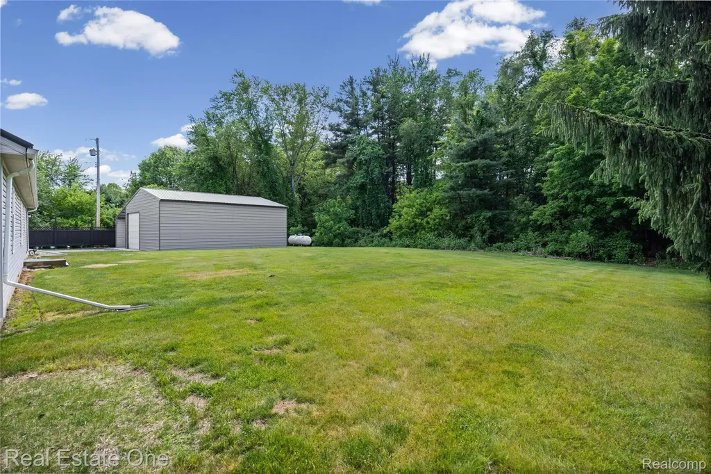 3708 Hideaway Court Brighton Township MI 48114