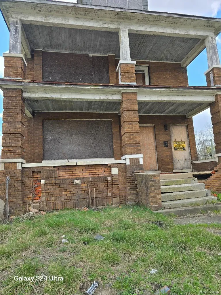 320 Owen Street Detroit City MI 48202