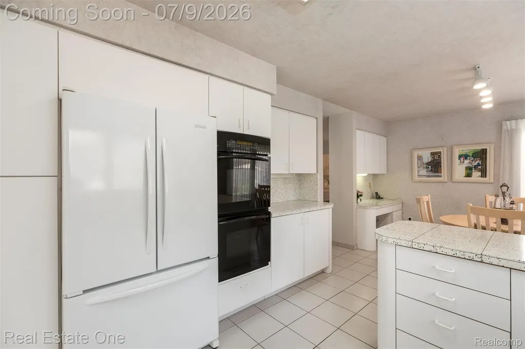 6273 Celeste Road West Bloomfield Charter Township MI 48322