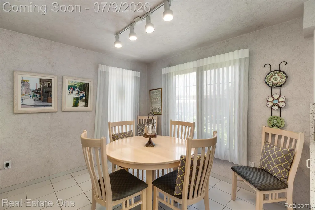 6273 Celeste Road West Bloomfield Charter Township MI 48322